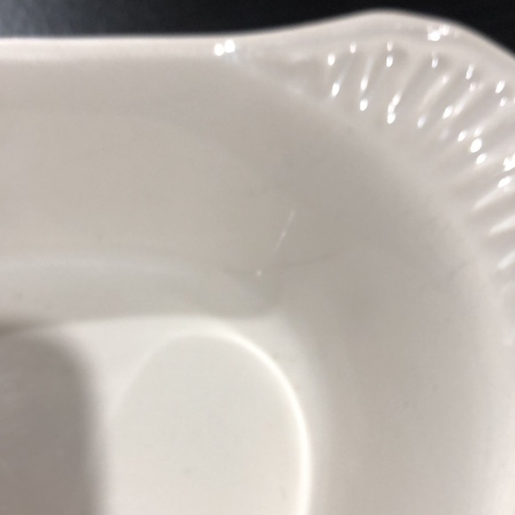 White serving dish - Picture 4 of 8